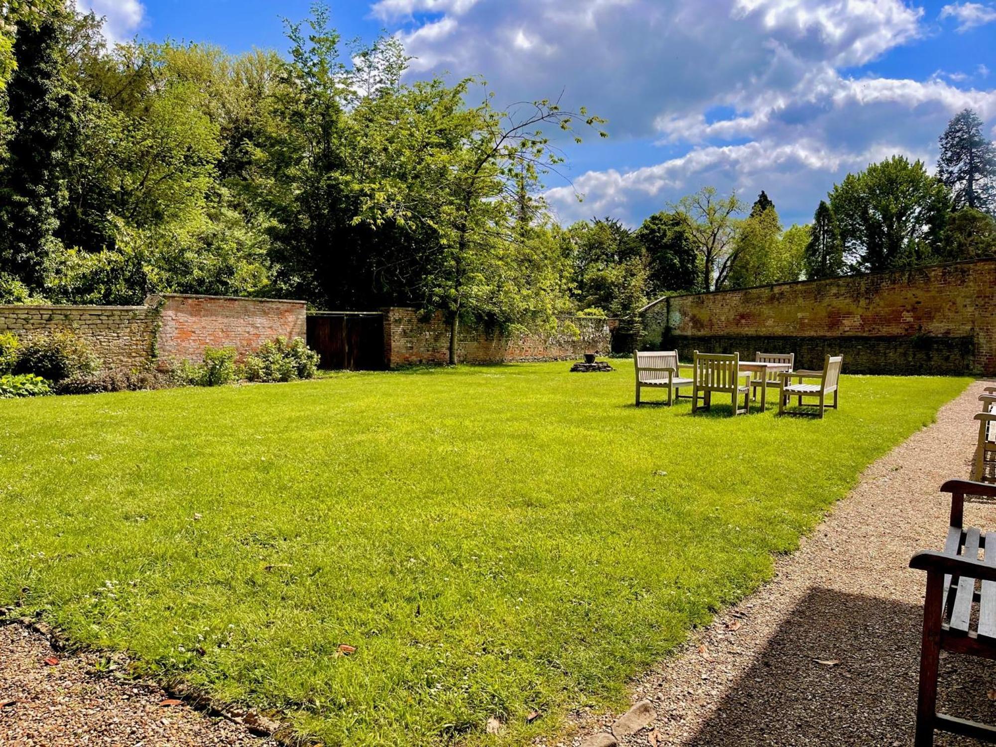 Отель Orchardleigh Estate Фроум Экстерьер фото